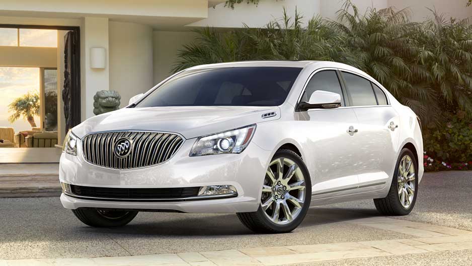 Buick LaCrosse FWD Base Exterior front cross view