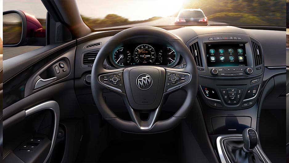 Buick Regal AWD Premium 2 Interior steering
