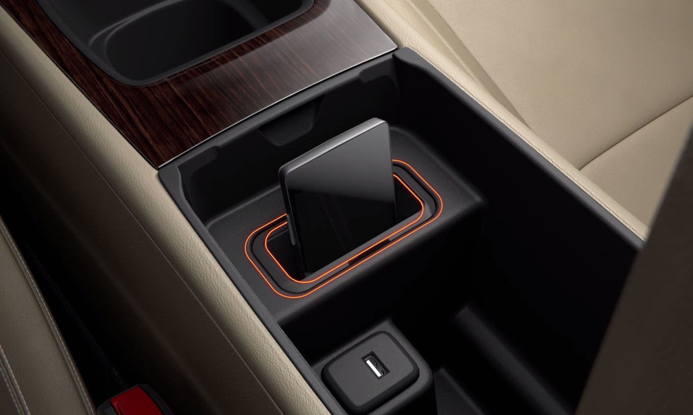 Buick Regal SportBack interior wireless charging port