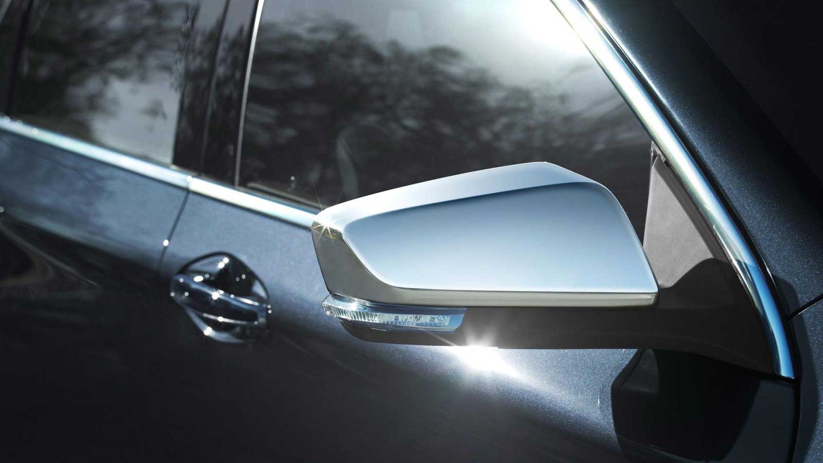 Chevrolet Impala LS Exterior mirror