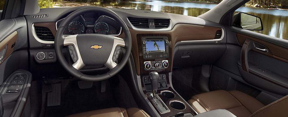 Chevrolet Traverse 1LT AWD 2016 interior front view