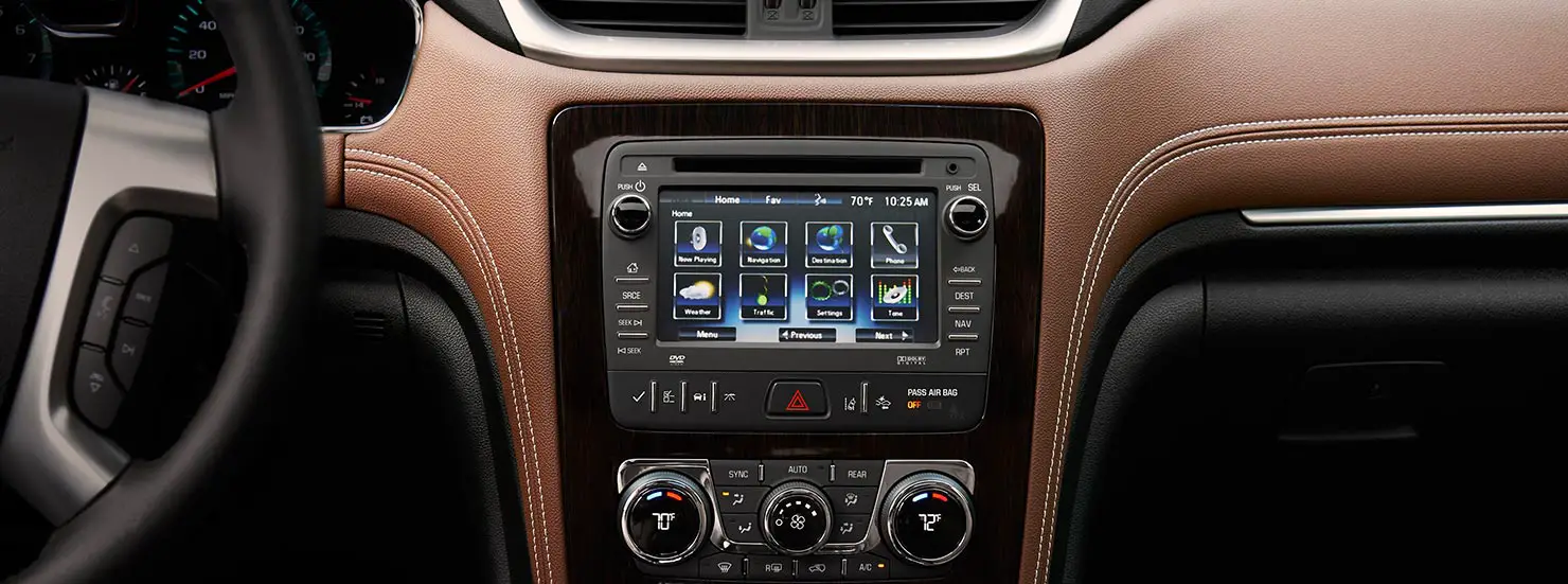 Chevrolet Traverse 2LT AWD 2016 interior