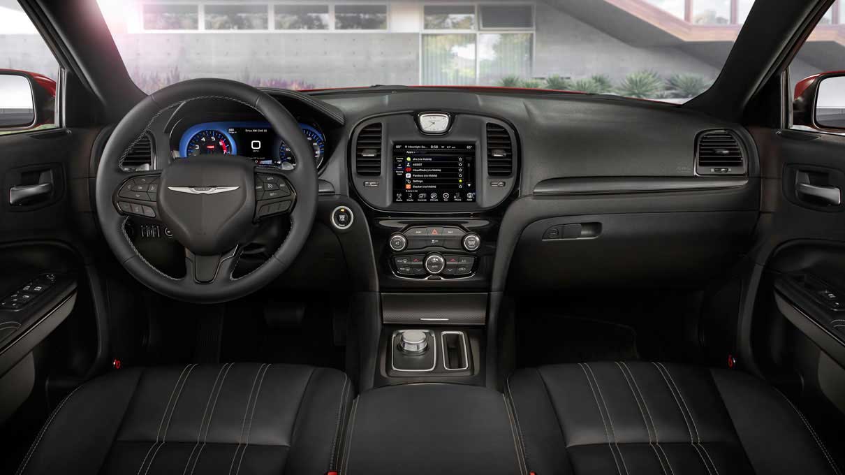Chrysler 300C Platinum AWD Interior steering
