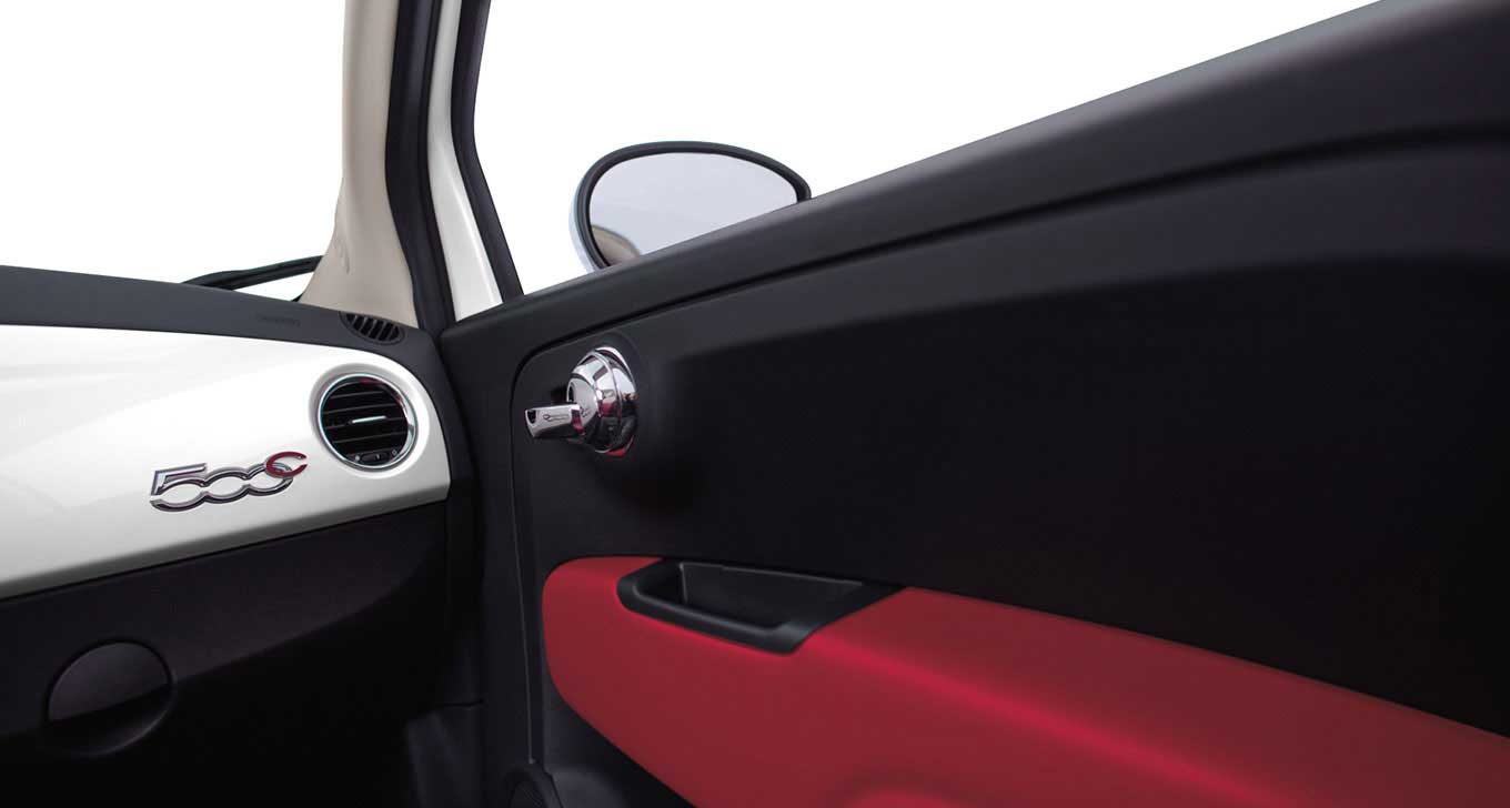 Fiat 500C Lounge Interior