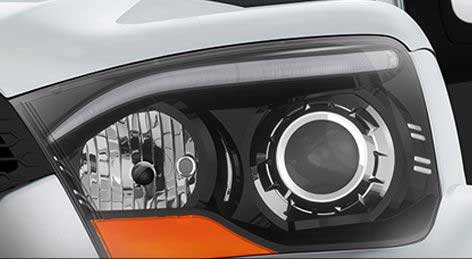 Mahindra Scorpio S10 4WD(Diesel) Headlamp View