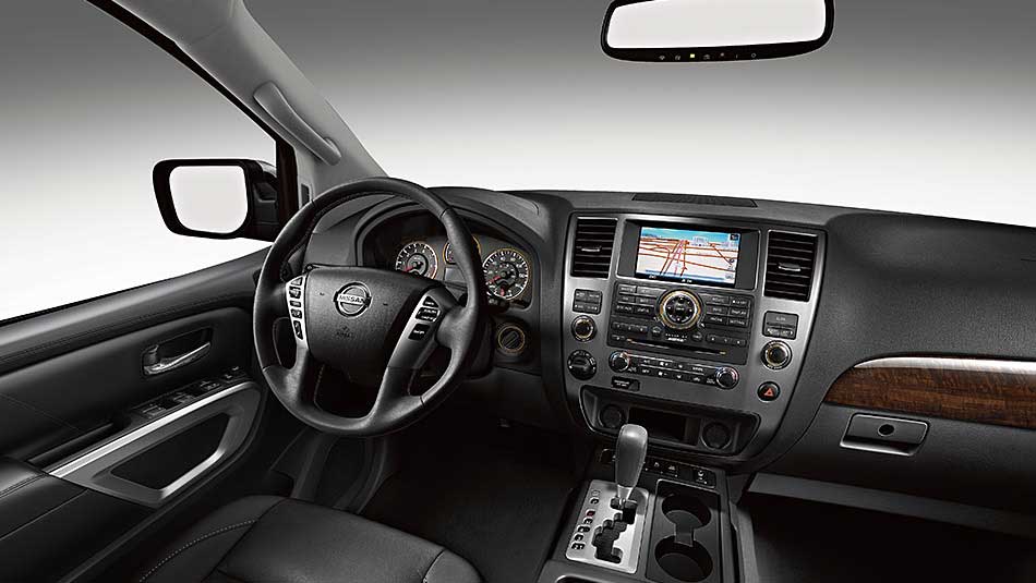 Nissan Armada SL Interior steering